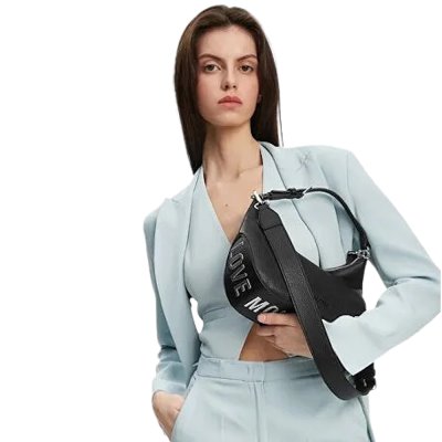 THE GIANT MEDIUM HOBO BAG